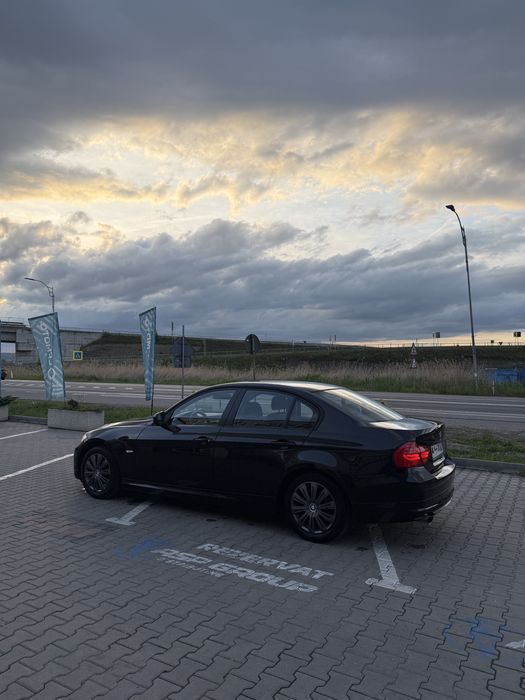 BMW E90 318i 2009