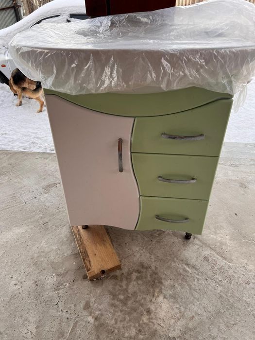 Продам шкаф с раковиной