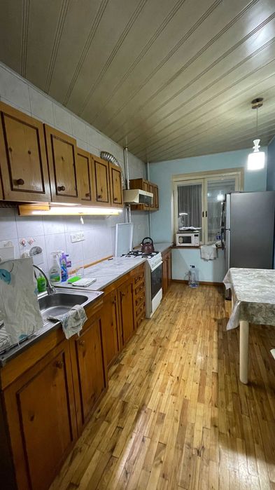 Сдается квартира  на Ц1 (можно под офис) напротив WOK, KFC, Belissimo