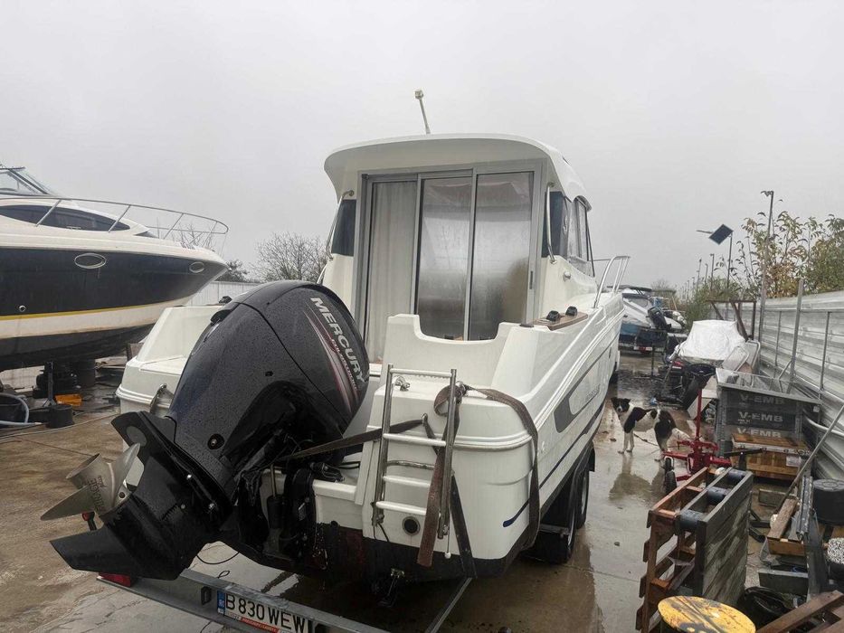 VAND Barca cabinata BENETEAU ANTARES 680 + peridoc
