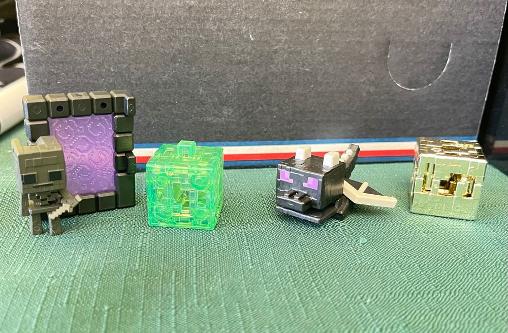 Minecraft фигурки, Дракон и Скелет