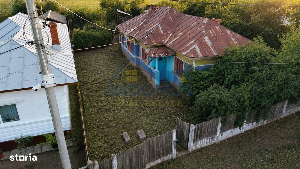 Casă 4 camere / 70 mp utili / teren 678 mp / Poienarii Rali