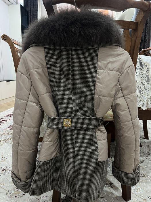 Продам куртку Monica Milano