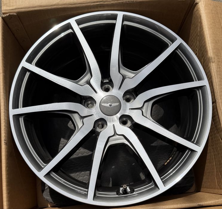 Диски оригинал 4шт GENESIS KIA HYUNDAI