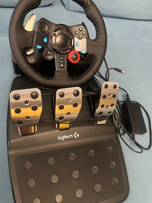 Продам игровой руль Logitech G29 Driving force