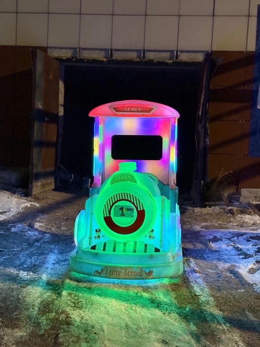 Продам электромобиль аттракцион