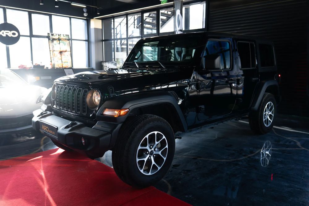 Jeep Wrangler Sport S 2024