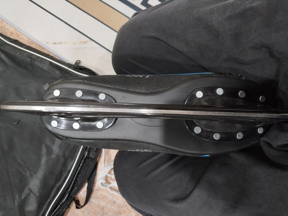 Коньки продайю. Срочна 45 размер