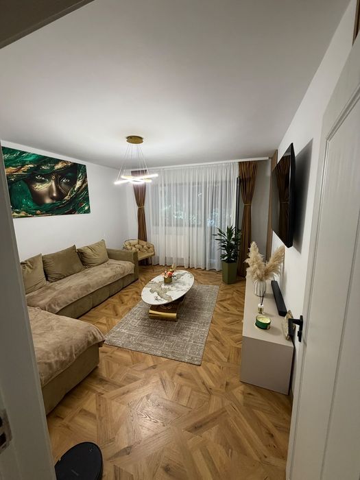 Apartament 4 camere