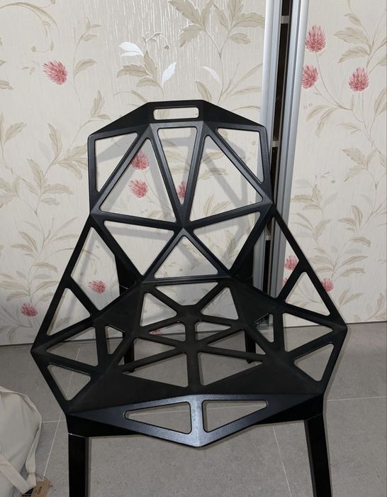 Vand 4 scaune de firma "Chair-One"