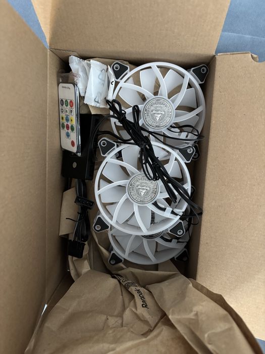Set 3 ventilatoare ARGB 120mm + controller RGB + telecomandă – Segotep