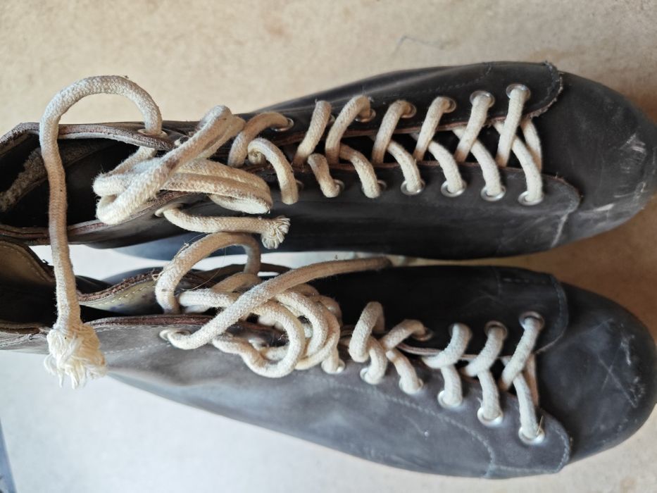 Продам коньки фигурные