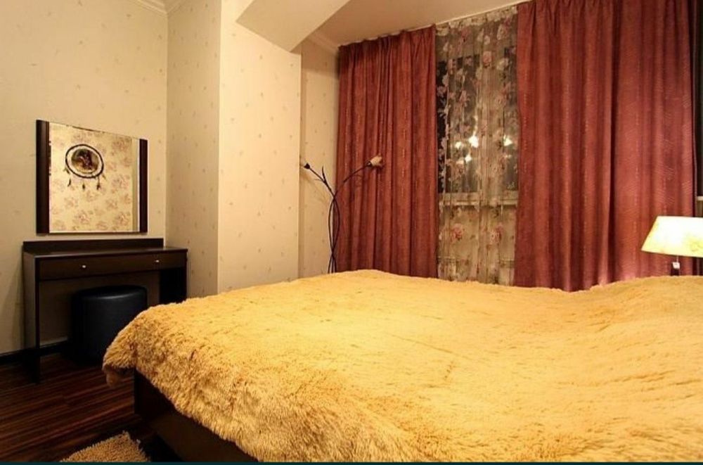 Абая. 1-но комнатная посуточно