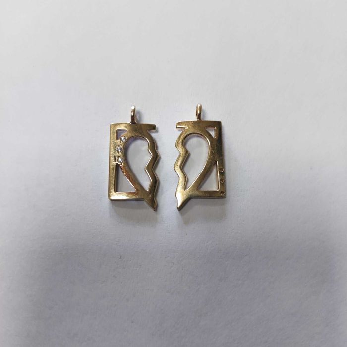 Златна висулка(сърце) 2 части 3.14гр.