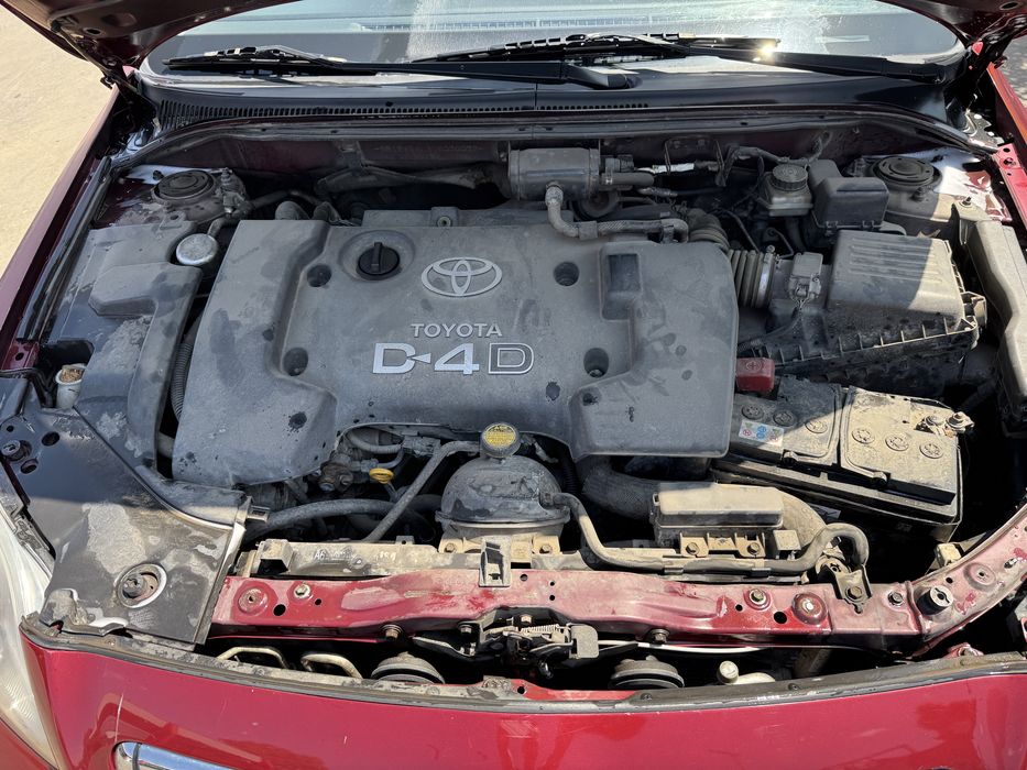 toyota avensis T25 2.0 diesel 2004