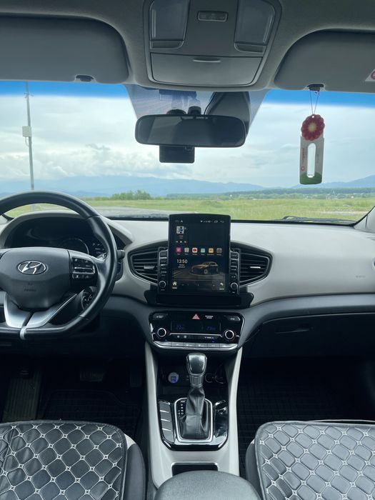 Hyundai Ioniq Hybrid 2018