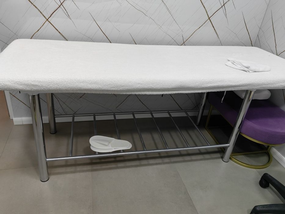 Продам кушетку медицинскую