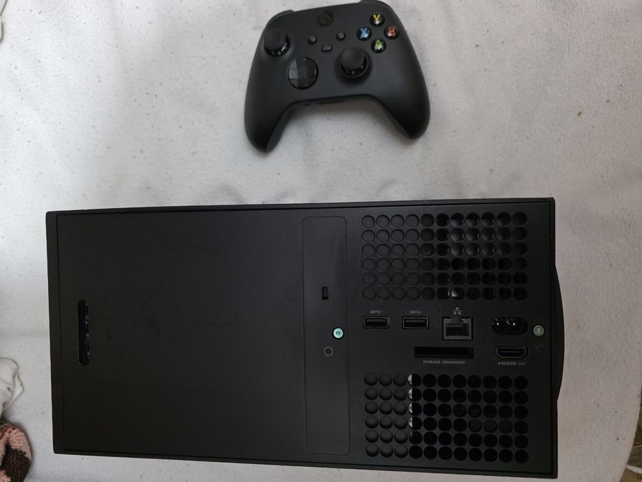 Xbox Series X 1T + controller