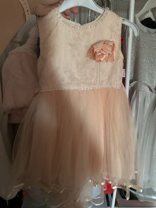 Продам платье детское