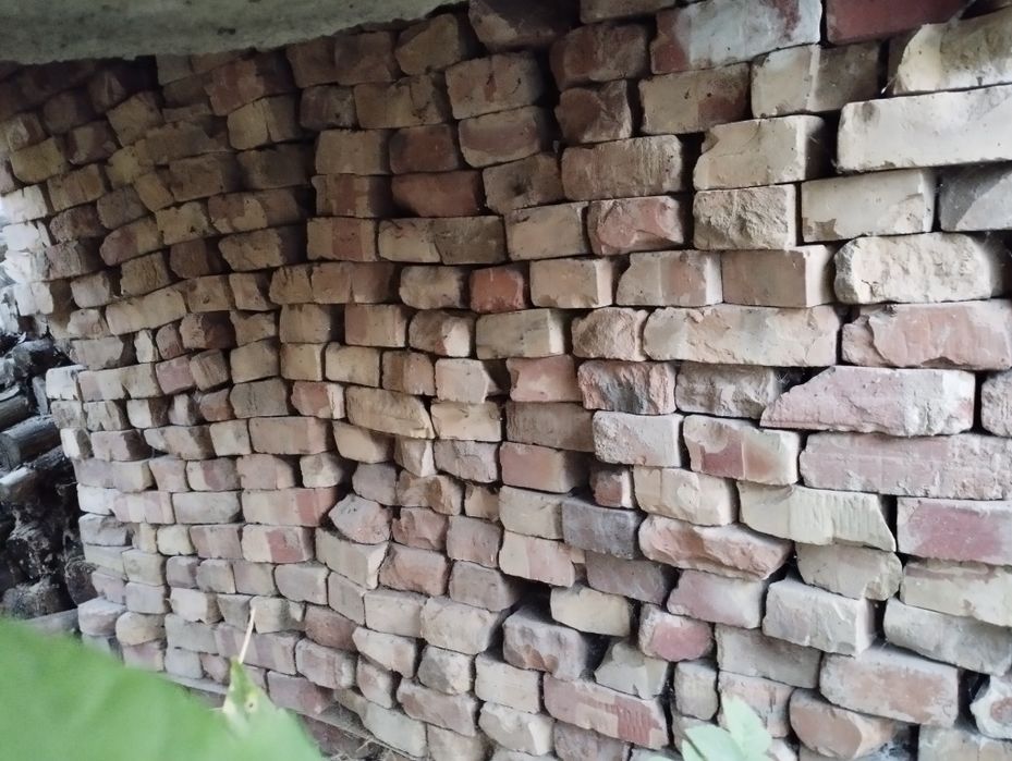 Продам  красные кирпичи