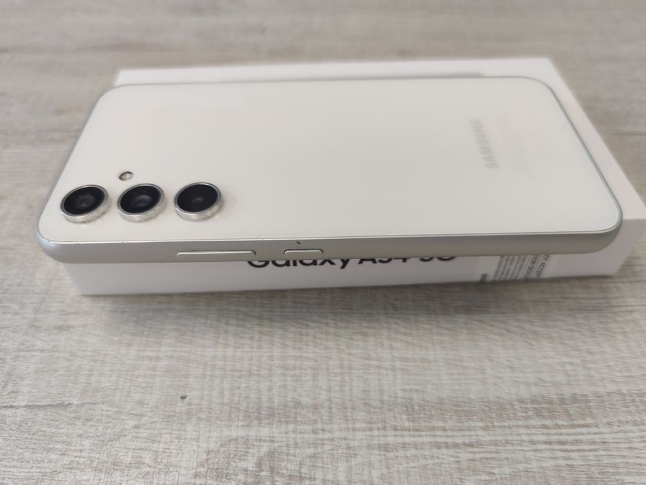 Samsung Galaxy A54 5G 128GB 8RAM White Като нов!