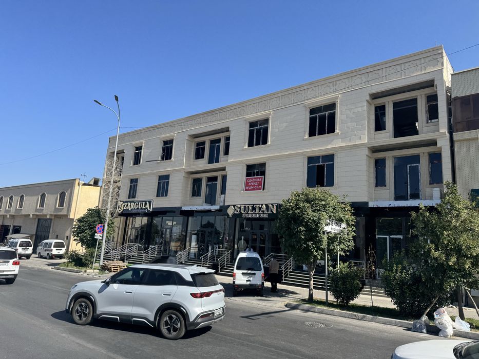 Namozgoxda 2 va 3 qavat bino ijaraga beriladi