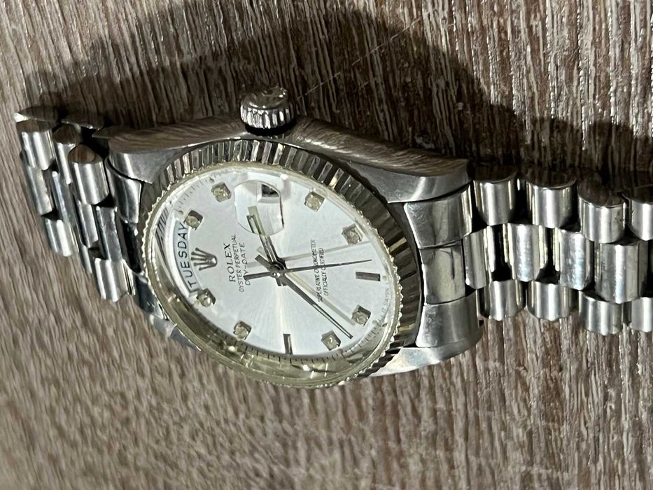 Дамски часовник T swiss made