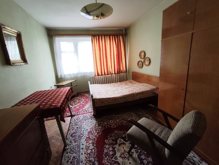 Продавам 3 СТАЕН апартамент