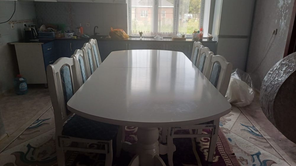 Стол  стульями комплект