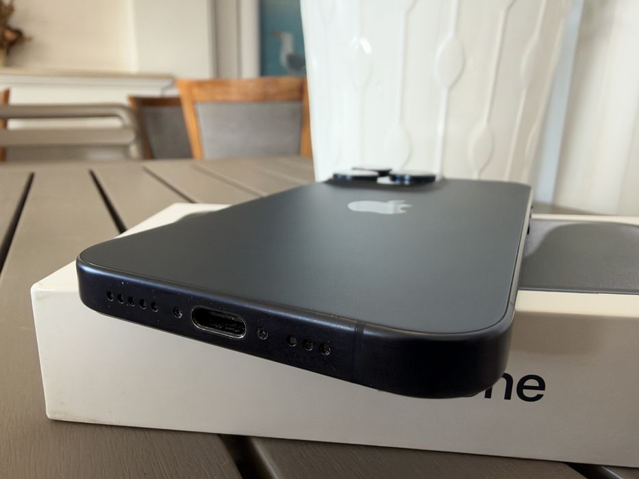 IPhone 15 Pro 128 GB