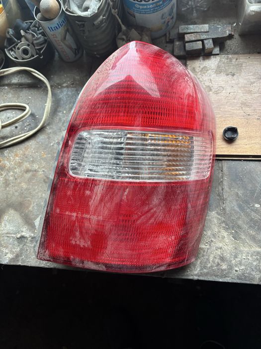 Стоп за мазда 323F