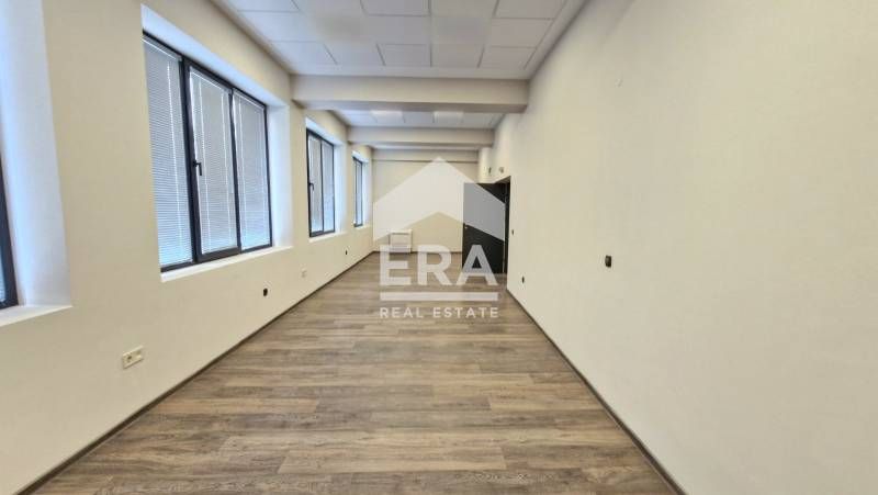 Дава се под наем Офис в Варна, Победа - 62 кв.м за 520 € - Снимка #1