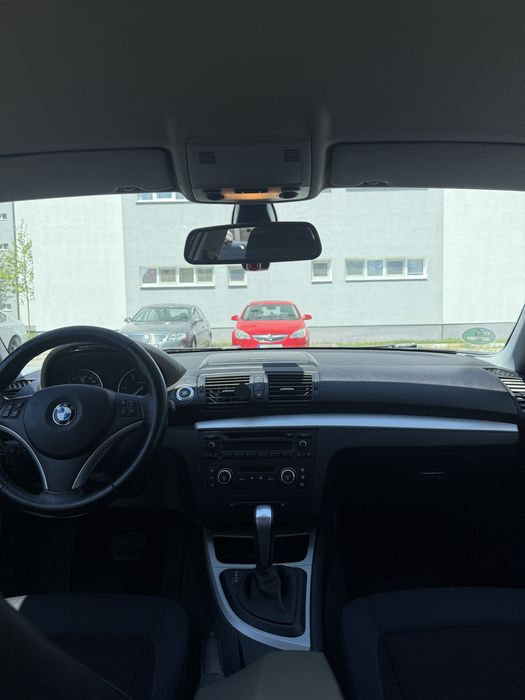 BMW 1 Series 2009 — imagine 5