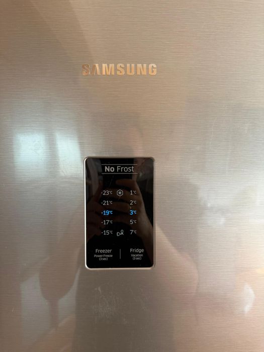 Продам холодильник Samsung