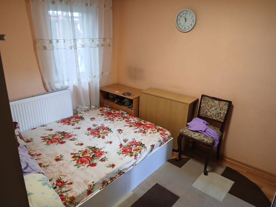 Inchiriez casa cu 2 camere ,bucătărie,baie