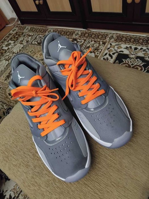 Nike Air Jordan Point Line номер 47,5 31 см стелка , естествен набук! Чисто Нови!