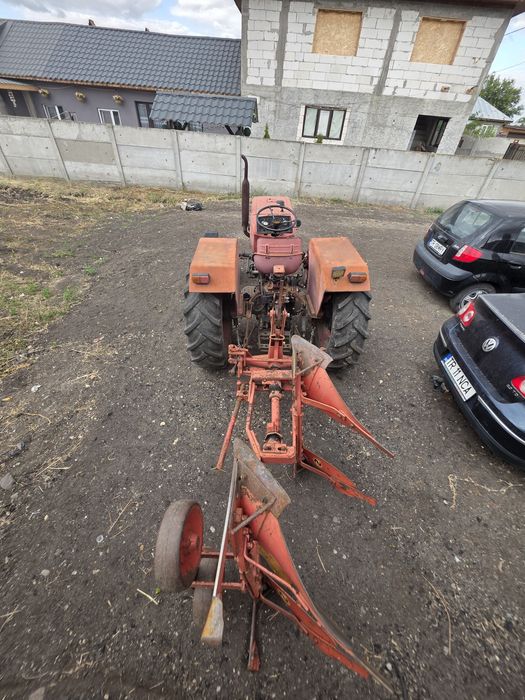 Tractor 445 + plug reversibil