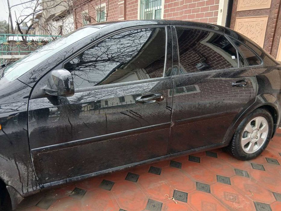 gentra 2021 ga 2022 qora kraska toza srochno sotiladi