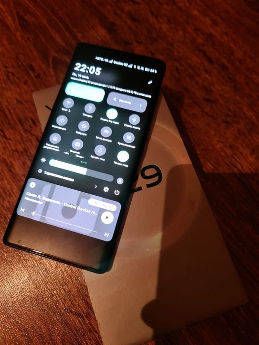 Vivo V29 продаю срочна