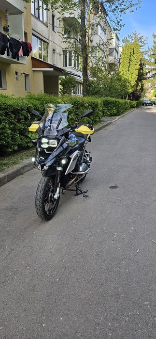 BMW  1200 GS...triple black