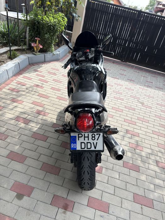 Vând Suzuki GSX 750F A2