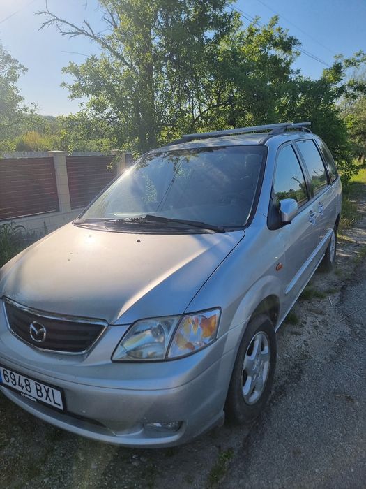 Vând Mazda mpv 7 locuri
