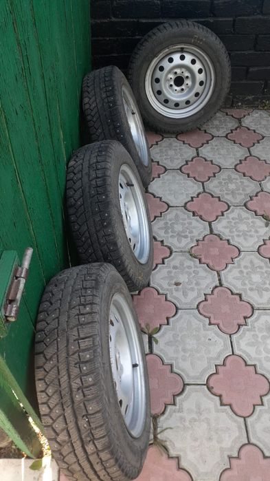 Продам колеса на ваз