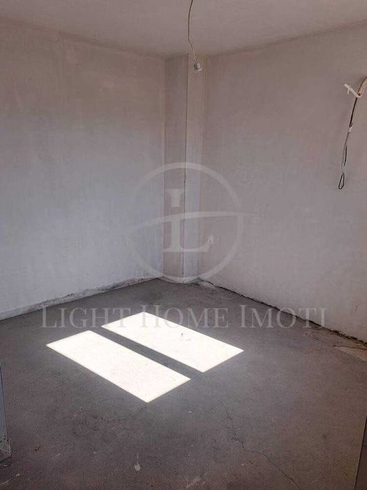 Продава се Двустаен апартамент в Пловдив, Остромила - 67 кв.м за 1627 €/кв.м - Снимка #1