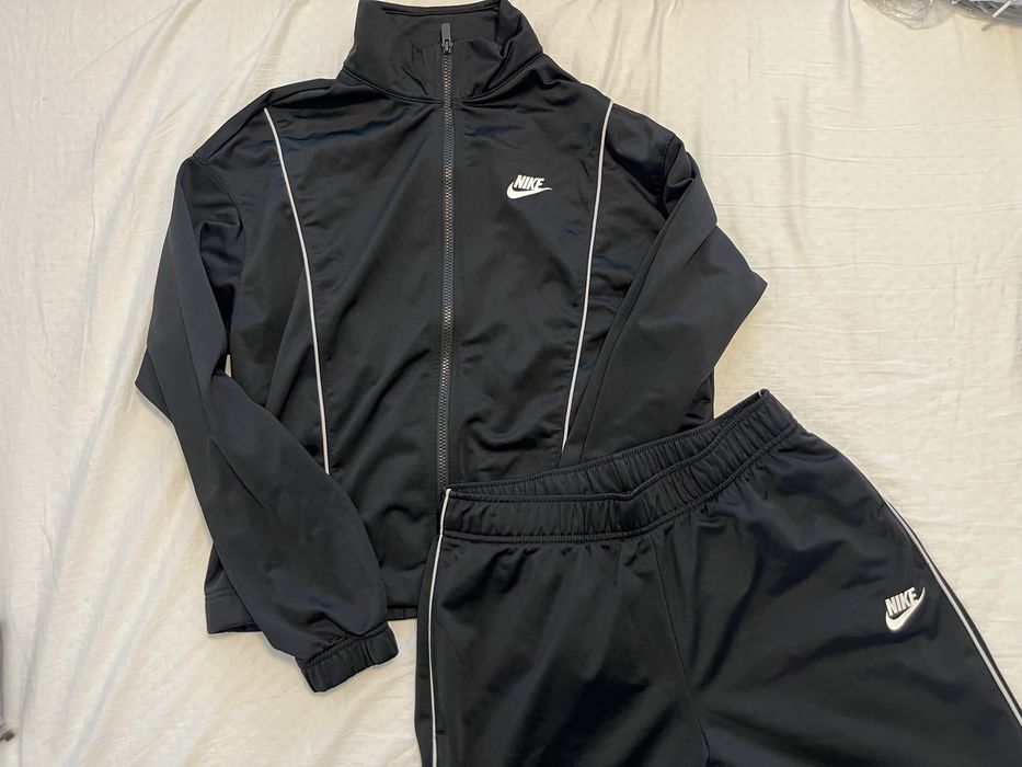 Nike комплект чисто нов