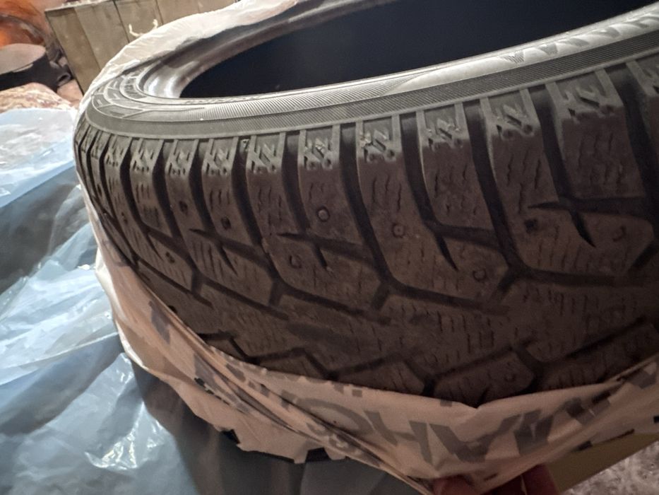Продам зимние шины в идеальном состоянии