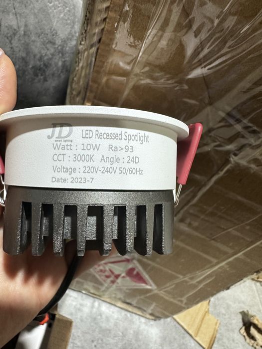 Продам споты новые срочно