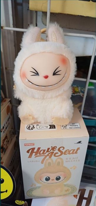 Лабубу Have a seat плюшена играчка 14см