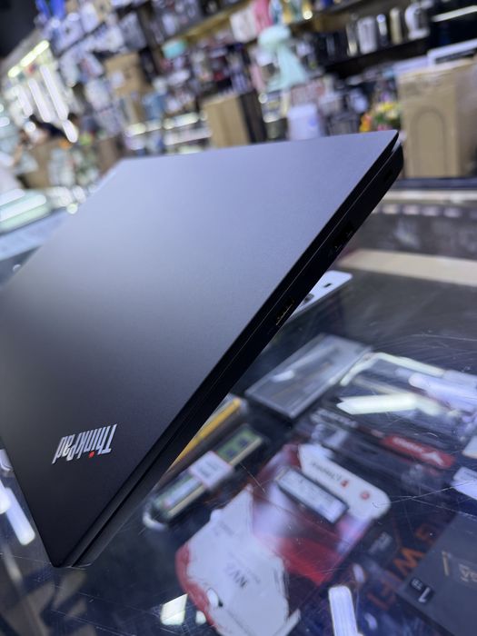 notebook  lenovo ThinkPad 14
