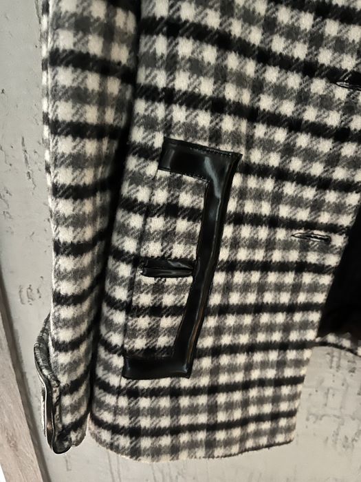 Тёплый пиджак продаётся